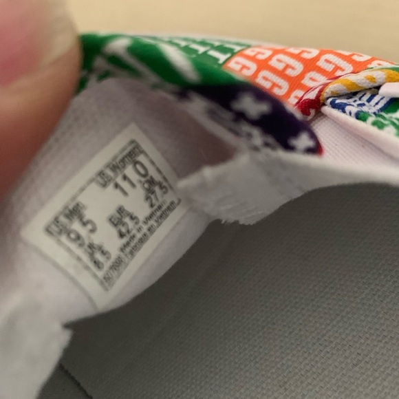 Vans Classic Slip On LBGT Pride Sneakers White Rainbow Multi Shoes Unisex - Picture 8 of 12